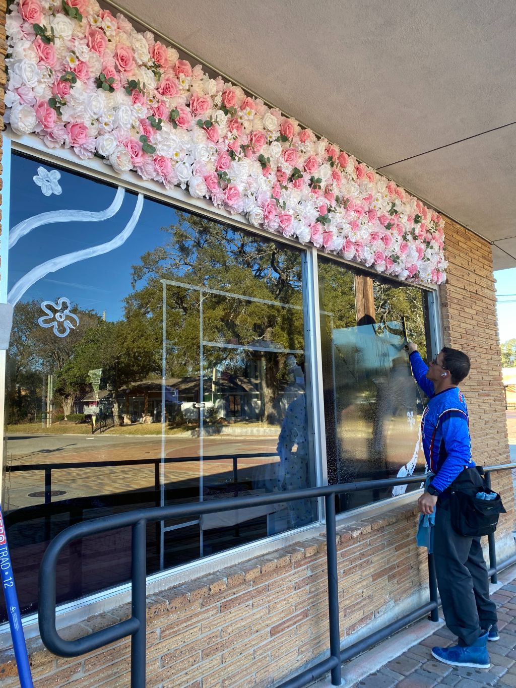 Commercial window cleaning 002 min